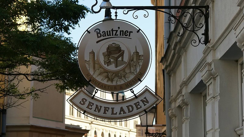 Schild Senfladen in Bautzen