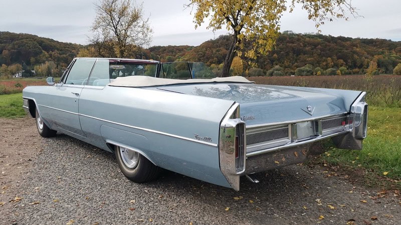 Rückansicht des 1965 Cadillac DeVille