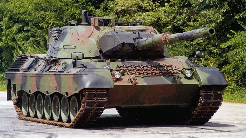 Leopard Panzer, Panzer fahren bei Berlin