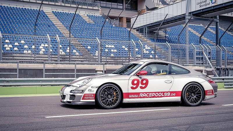 Porsche 911 von der Seite Porsche 911 GT3 Cup selber fahren