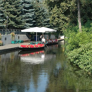 Anlegesteg am Spreehafen für die Kahnfahrt mit Mondschein im Spreewald