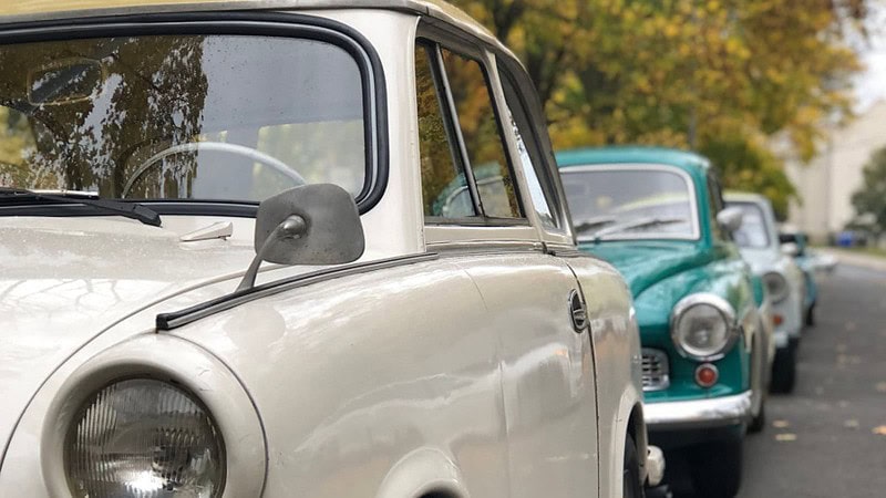 Trabant P60 in Chemnitz - Trabant mit weiteren Fahrzeugen auf der Straße