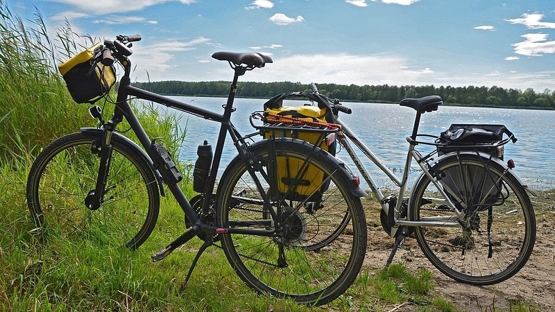 Fahrräder am See