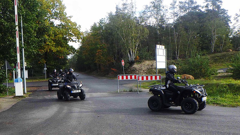 quad an der Grenze