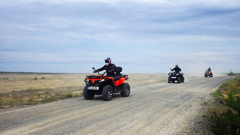 quad auf der Landstraße