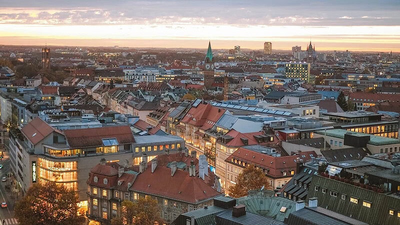 Blick von oben auf den Münchner Hauptplatz