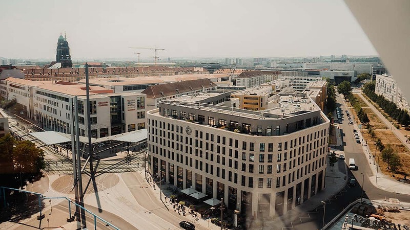 Frühstück im Riesenrad Dresden - Aussicht auf das Rathaus